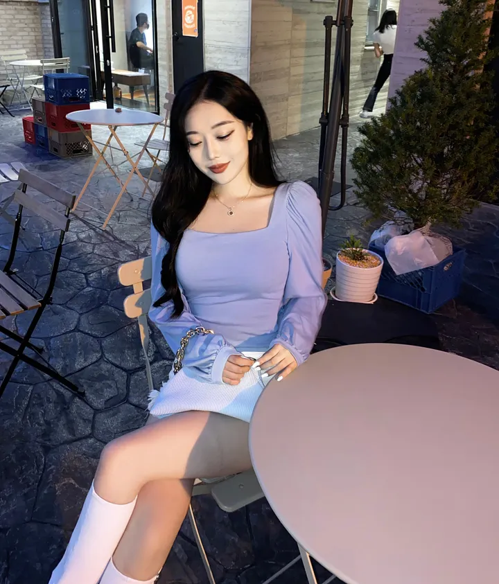 [내가 찾던 그 핏!/ -3kg보장] 4컬러 증명사진룩 군살쏙 셔링 스퀘어넥 퍼프 벌룬 긴팔 티셔츠 가을히트 청순 여리 쫀쫀 기본 베이직 이너티 상세 이미지 16