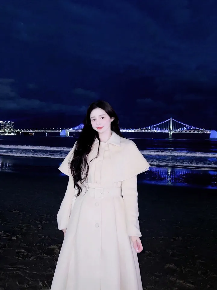 [빠른배송💗/기획특가💗] 벨 블랑쉬 케이프 스노우 아이보리 벨트 플레어 롱 코트 (high quality - 아이,핑크 고퀄리티 겨울 한겨울 방한 연말룩 페이크퍼 에코퍼) 상세 이미지 37