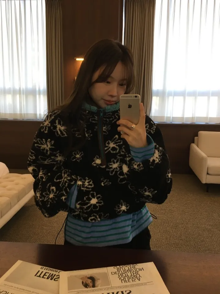 데이지 덤블반집업 블랙,블루 색상추가본 [플리스/집업/데이지/코디추천/겨울코디/데일리/대학생/코디추천/직장인/y2k] 상세 이미지 21
