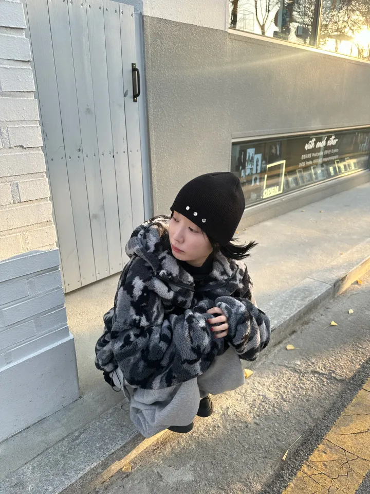 [new🖤] 시니컬 카모 털후리스 상세 이미지 7