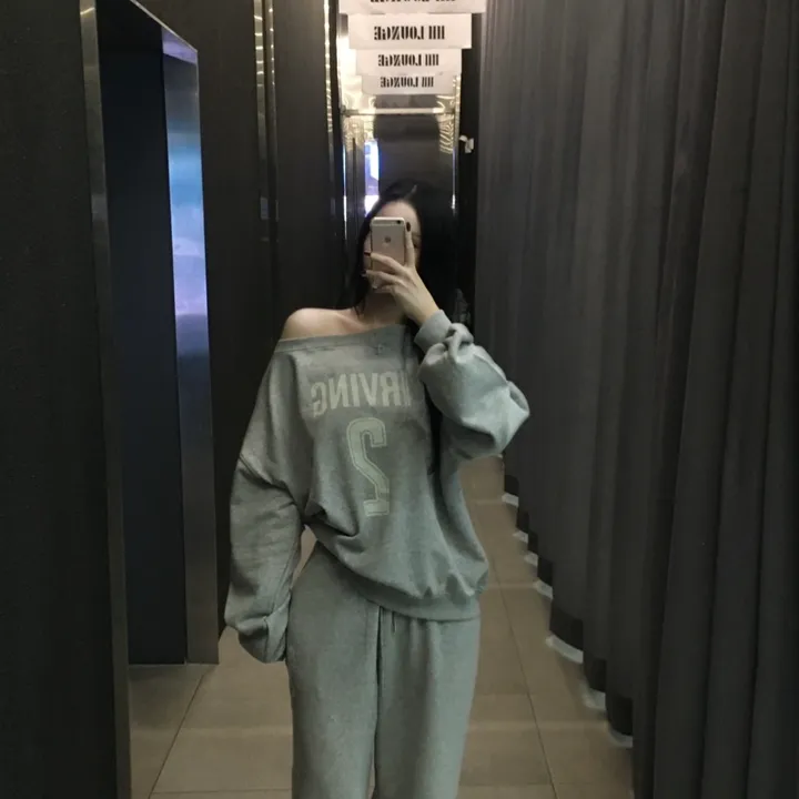 [부해보임X/마실룩set] 리빙 원오프숄더 맨투맨 와이드 팬츠 쭈리 세트 투피스 2col 오프숄더 상세 이미지 10