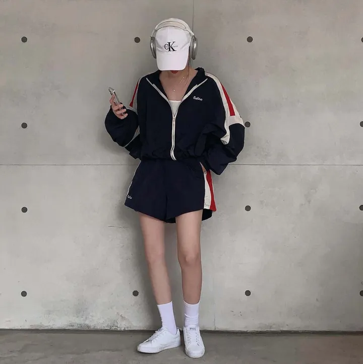 [✨2천장돌파✨]최애핏, 바스락 오버핏 바람막이 배색 집업 반바지 트레이닝 투피스 세트 상세 이미지 27