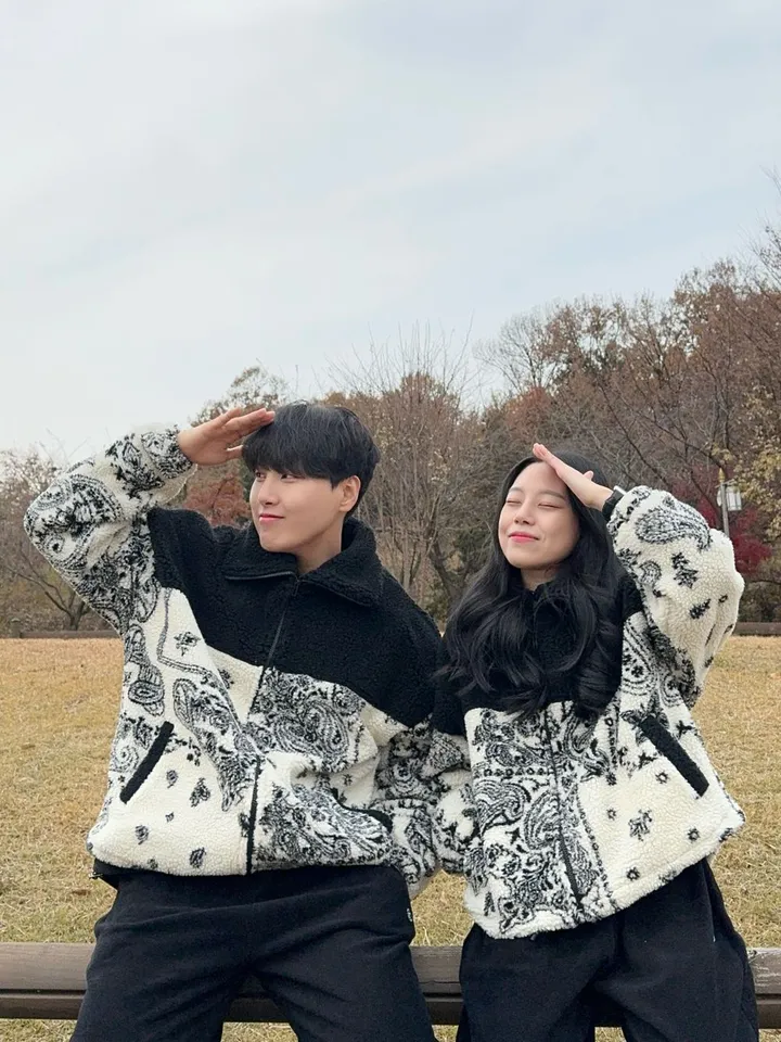 [고퀄리티🖤] 겨울 페이즐리 양털 크롭 후리스 하이넥 집업 뽀글이 유니크 커플 시밀러룩 상세 이미지 21