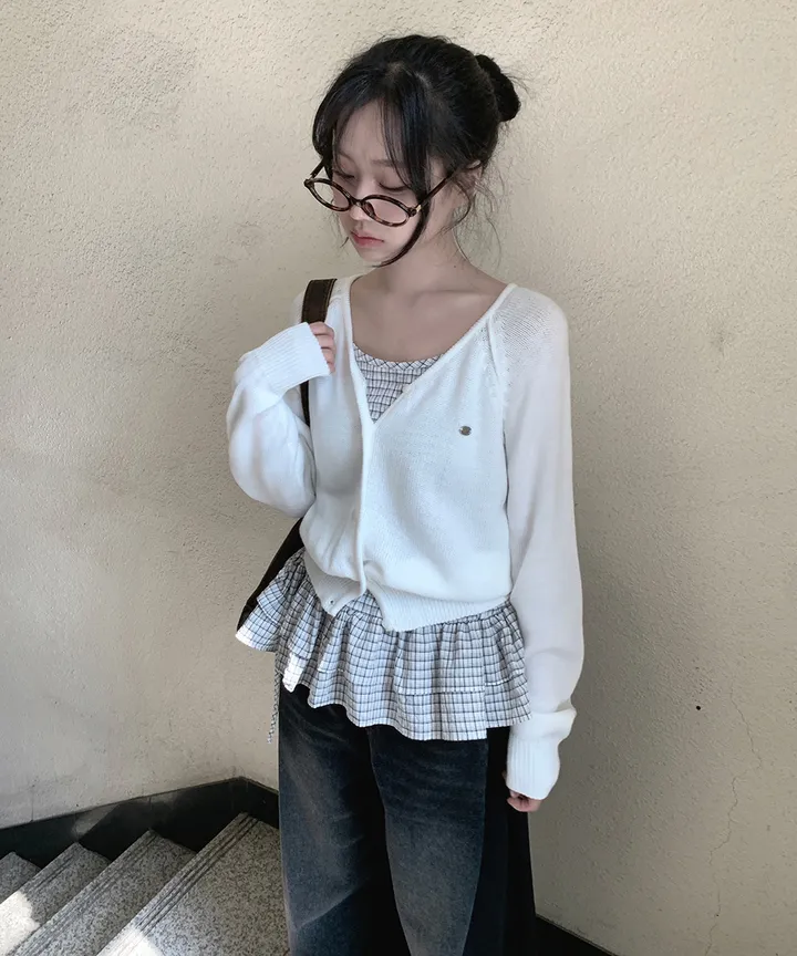 [데일리🫧벚꽃룩] 부코 펜던트 브이넥 니트 가디건 봄 가을 / 벚꽃룩 개강룩 데이트룩 여름가디건 여름니트 클래식블랑 상세 이미지 62