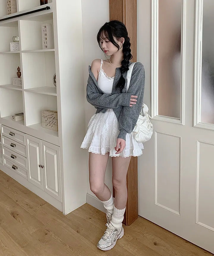 [데일리강추💗] 블러 라운드넥 가디건 봄 가을 / 출근룩 긴팔니트 봄가디건 가을가디건 하객룩 데일리룩 클래식블랑 상세 이미지 21