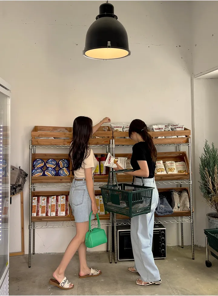 [44-110] [9천장 돌파✨] 유리빈 스판 U넥 슬림핏 크롭 티셔츠( 여름/데일리룩/여행룩/휴가룩/흠뻑쇼/워터밤/빅사이즈/110사이즈/자체제작/크롭/스판/스판좋은/쫀쫀한/쿨링/아이스/기본템/레이어드/베이직/부드러운 ) 상세 이미지 96
