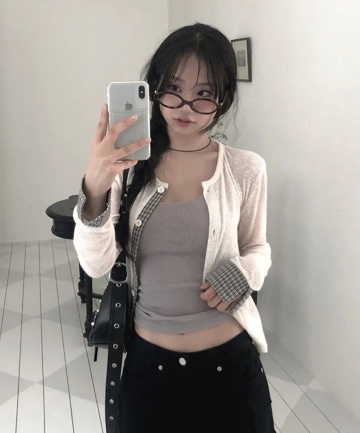 [봄가디건🌷] 띠네 슬럽 배색 체크 커프스 라운드 시스루 니트 가디건 봄 여름 가을 / 봄가디건 여름가디건 레이어드 봄아우터 체크셔츠 뮤잉 상세 이미지 16