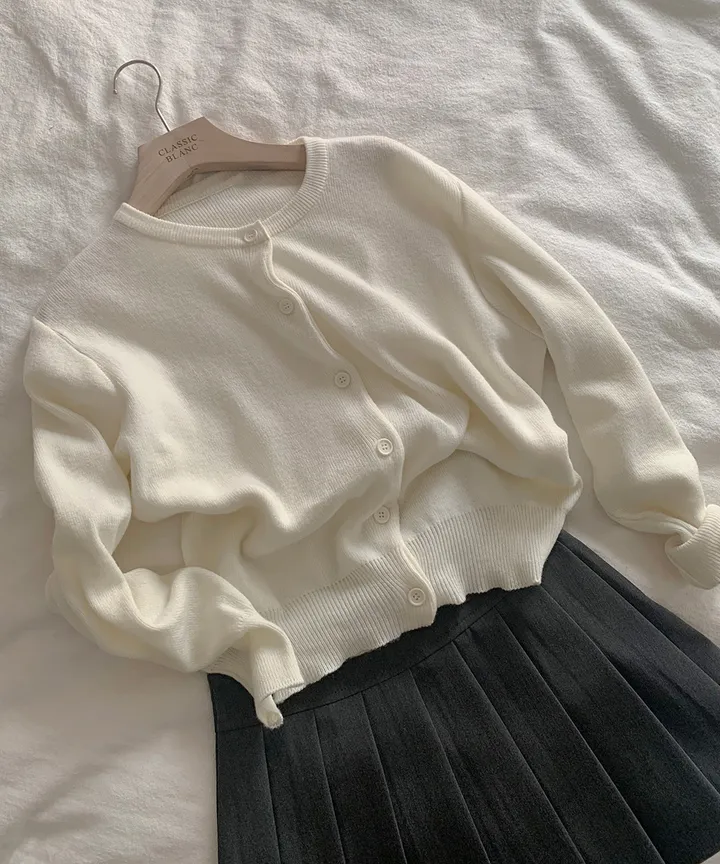 [데일리강추💗] 블러 라운드넥 가디건 봄 가을 / 출근룩 긴팔니트 봄가디건 가을가디건 하객룩 데일리룩 클래식블랑 상세 이미지 44