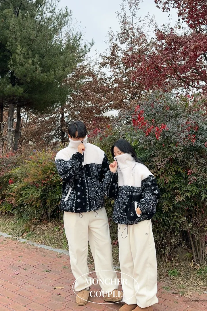 [고퀄리티🖤] 겨울 페이즐리 양털 크롭 후리스 하이넥 집업 뽀글이 유니크 커플 시밀러룩 상세 이미지 38