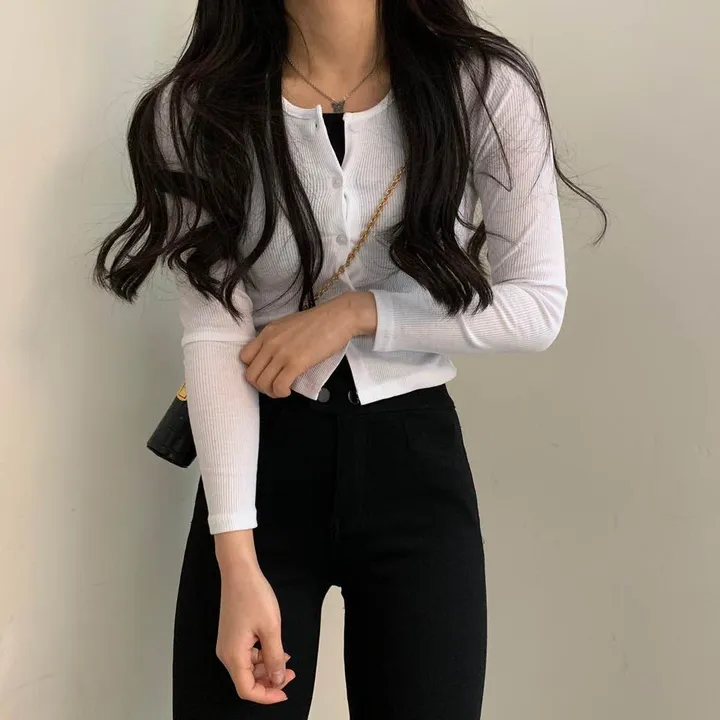 [가격실화?] 꾸안꾸 슬림핏 골지 크롭 단추 가디건 상세 이미지 24