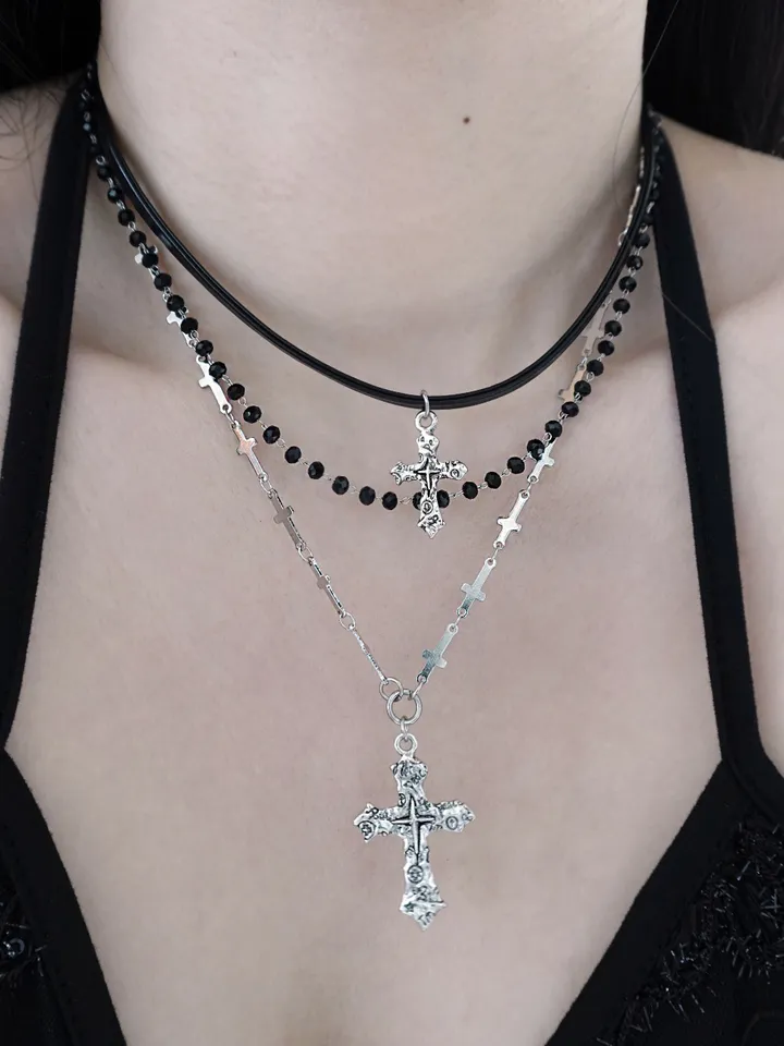 black cross layerd necklace | 블랙 가죽 초커 십자가 목걸이 상세 이미지 5