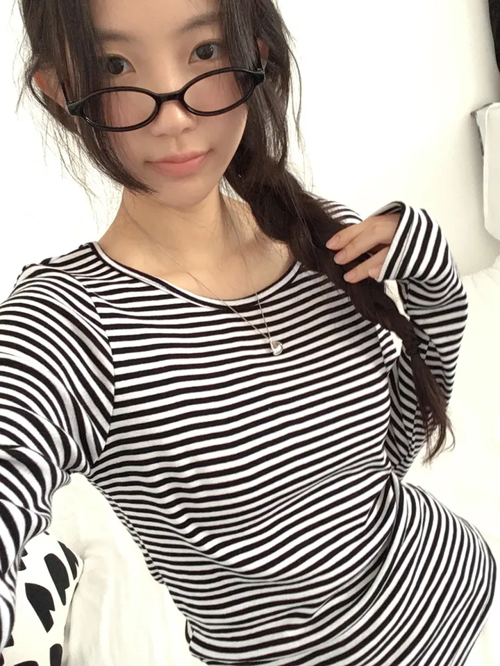 [슬림핏!/간절기,봄필수! 잔단가라 라운드넥 단가라티셔츠 긴팔티셔츠 이너티 기본티] 엘리슬림핏단가라긴팔T 상세 이미지 43