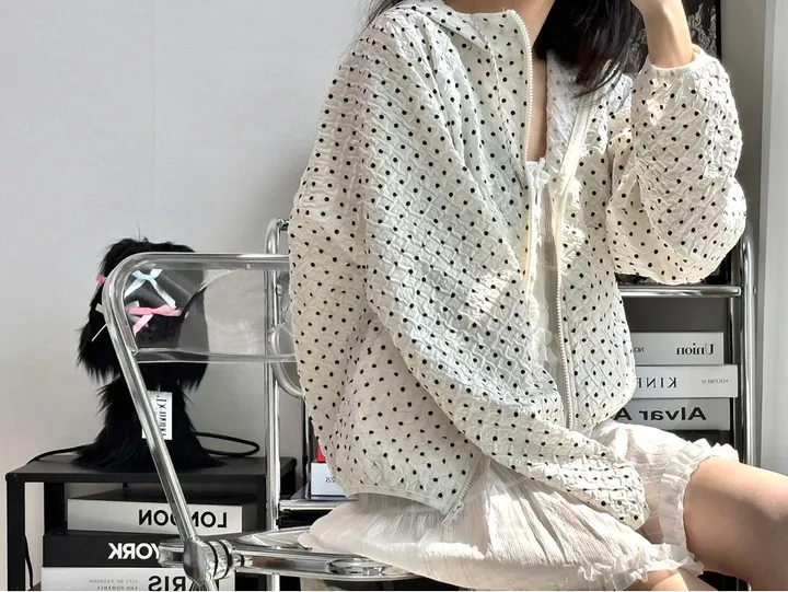 💝인기아우터💝주문폭주[봄아우터] 엔티JP 엠보 도트 후드 집업 /떙땡이/바람막이/봄/여름/아우터/얇은집업 - 2color 상세 이미지 17