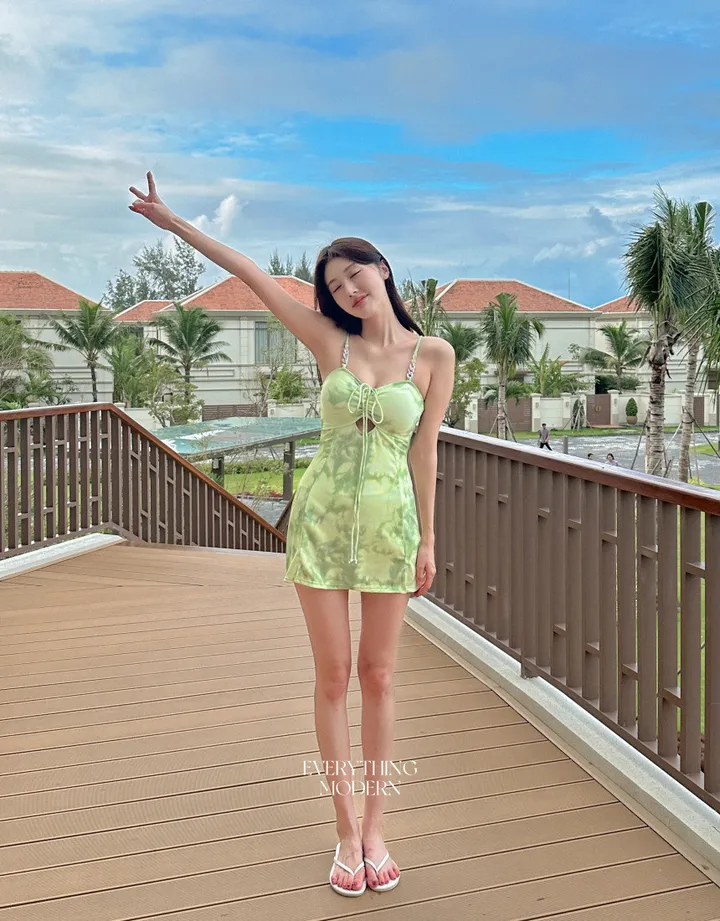 💚어디서샀어?/M-XL 나염 트임 원피스 비키니 모노키니 휴양지 호캉스 호텔 유교걸 빅사이즈 커버업 치마 스커트 수영복 상세 이미지 3