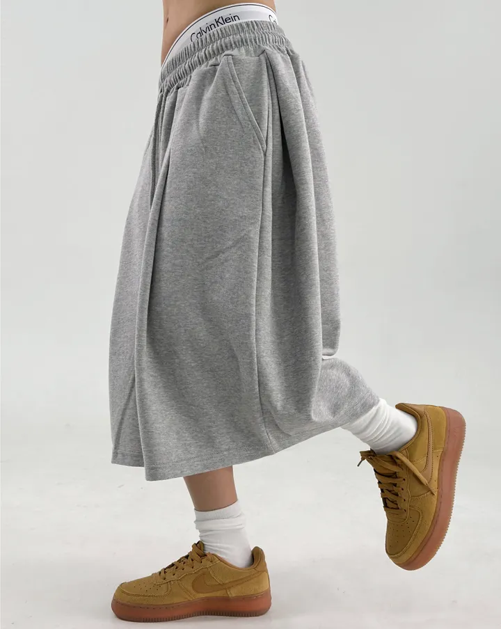 2000장돌파❤🥰M-XL❤2COLOR❤ 사이드핀턱 오버핏버뮤다팬츠 버뮤다반바지 롱반바지 롱숏팬츠 국산 유니섹스 남여공용 남녀공용 트레이닝숏팬츠 숏반바지 숏바지 쭈리 핀턱 유니크팬츠 빅사이즈버뮤다 와이드팬츠 와이드바지 여름바지 상세 이미지 16