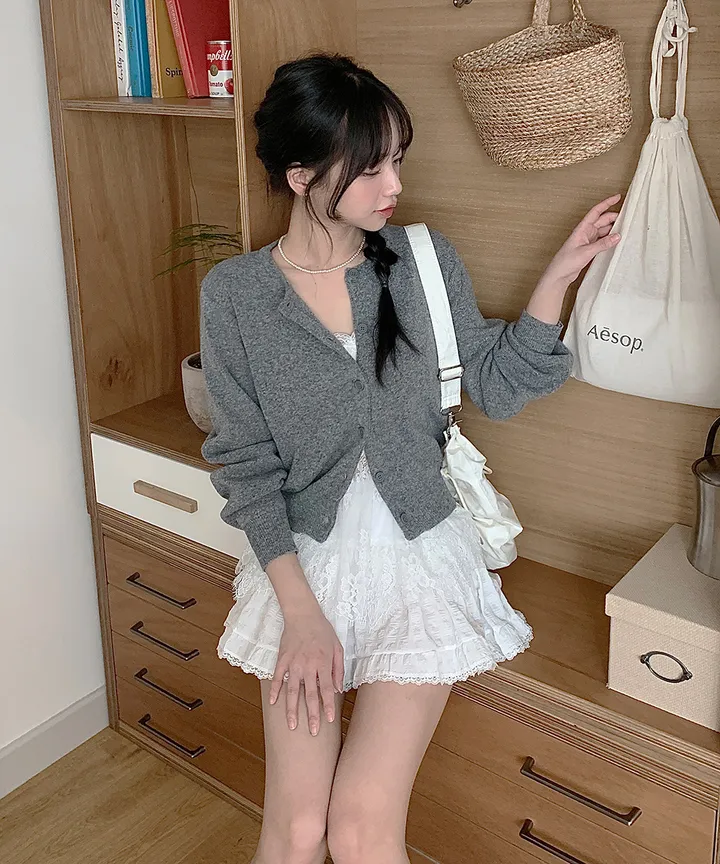 [데일리강추💗] 블러 라운드넥 가디건 봄 가을 / 출근룩 긴팔니트 봄가디건 가을가디건 하객룩 데일리룩 클래식블랑 상세 이미지 28