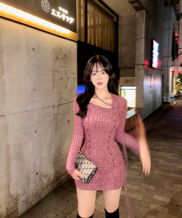 [허얇골넓♥/독보적분위기] 플럼 퍼플 스퀘어넥 초커 니트 미니원피스 상세 이미지 8