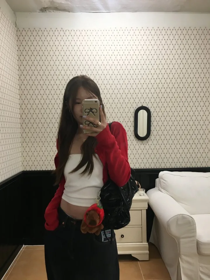 빈티지 딸기 가디건 레드,아이보리, 블랙 [가디건/디테일/빈티지/여름코디/코디추천/데일리/대학생/캐주얼/y2k] 상세 이미지 2