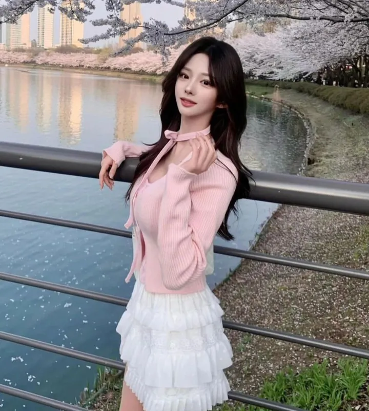🚀당일출고🚀 🍓딸기우유같은🥛 미친연핑크💕  골지 투버튼 데이지 크롭가디건 (6color) 데이트룩 니트가디건 브이넥가디건 골지가디건 브이넥 니트긴팔 봄가디건 간절기 개강룩 상세 이미지 3