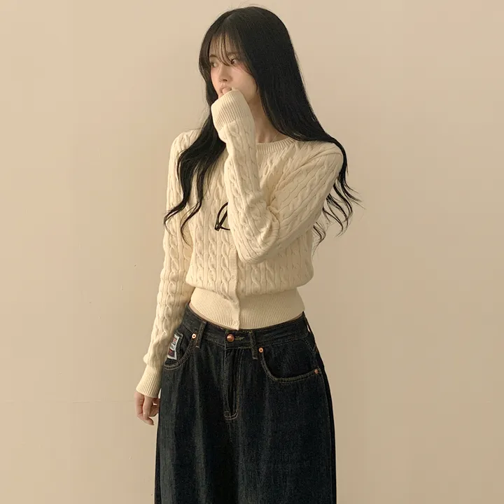 [국내제작/봄가디건🤍] 허리 잘잡아주는, 꽈배기 라운드 크롭 기본 슬림핏 허리잘록 니트가디건 상세 이미지 6