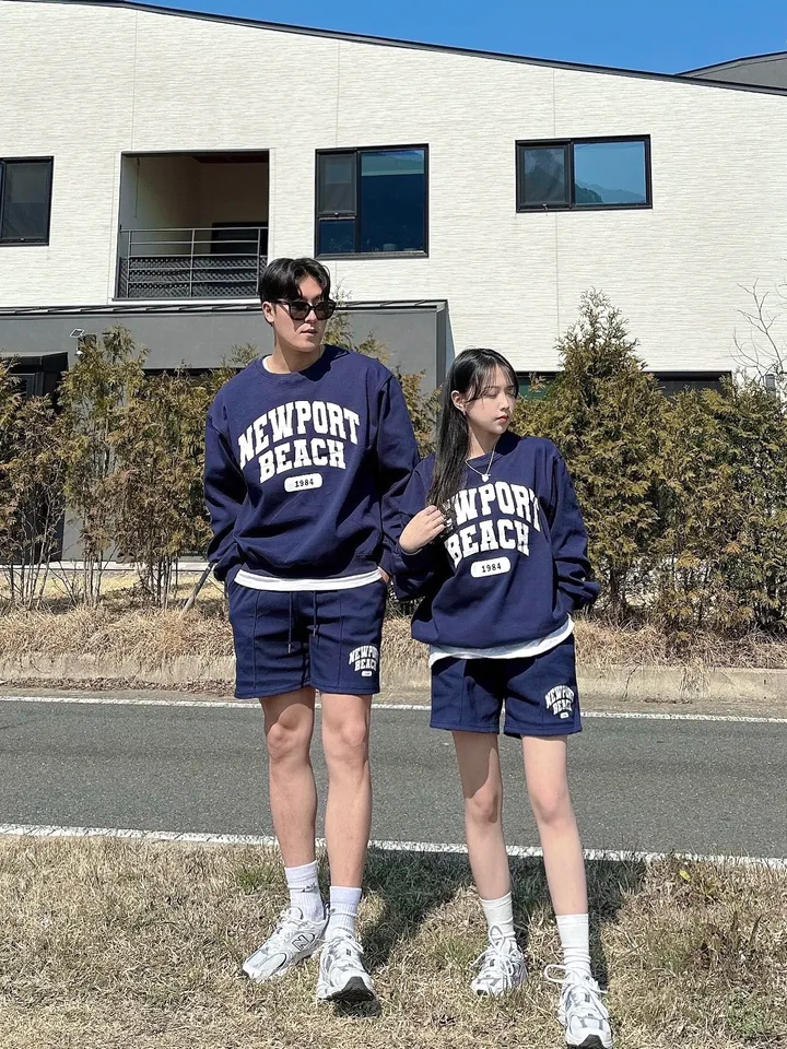 2사이즈/고퀄 남녀공용 맨투맨 반바지 세트 봄 커플룩 시밀러룩 커플 트레이닝 세트 가을 오버핏 아방핏 커플 꾸안꾸 데이트 배색 레터링 뉴포 캠핑 여행 투피스 상세 이미지 21