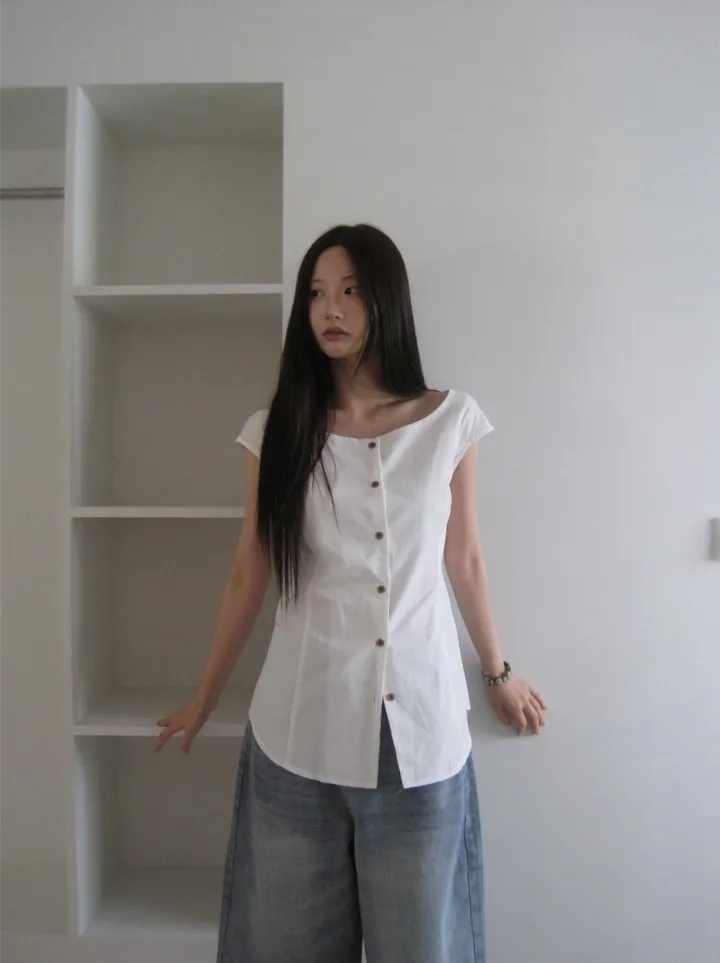 민소매 모델 착용 이미지-S1L30