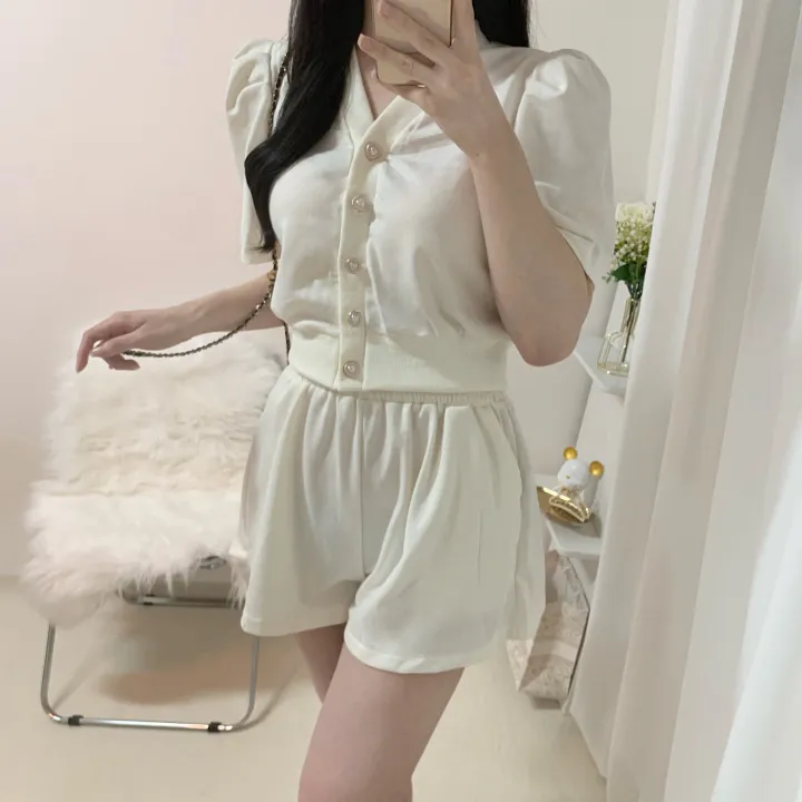 [세트가격/러블리*.*] 하트 퍼프 반팔 루즈핏 크롭 가디건 + 밴딩 와이드 숏 반바지 투피스 세트 3color 상세 이미지 10