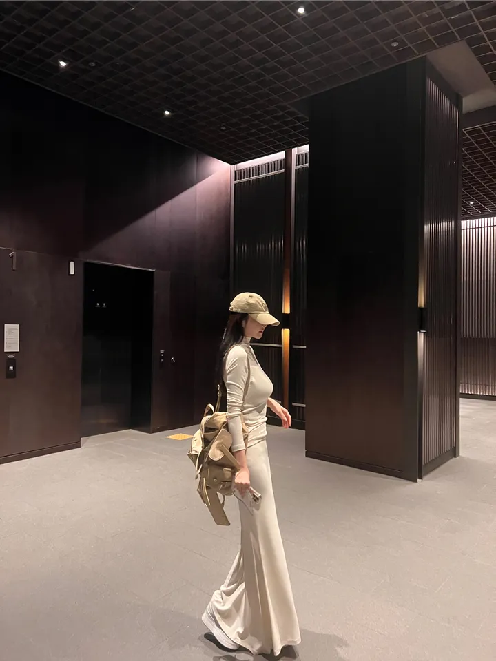 (THEMANON MADE) 로잘린 하이넥 맥시 스커트 투피스 세트 (3color) 상세 이미지 24