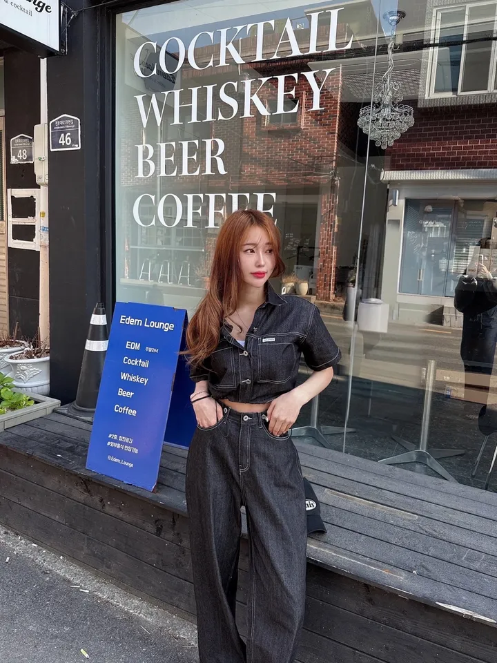 [오직힙샵만/데님투피스] 스티치 생지 포켓 패치 스트링 흑청 크롭 데님 자켓+ 하이 비죠 단추 롱 와이드팬츠 청청 투피스 세트 (2color) 상세 이미지 13