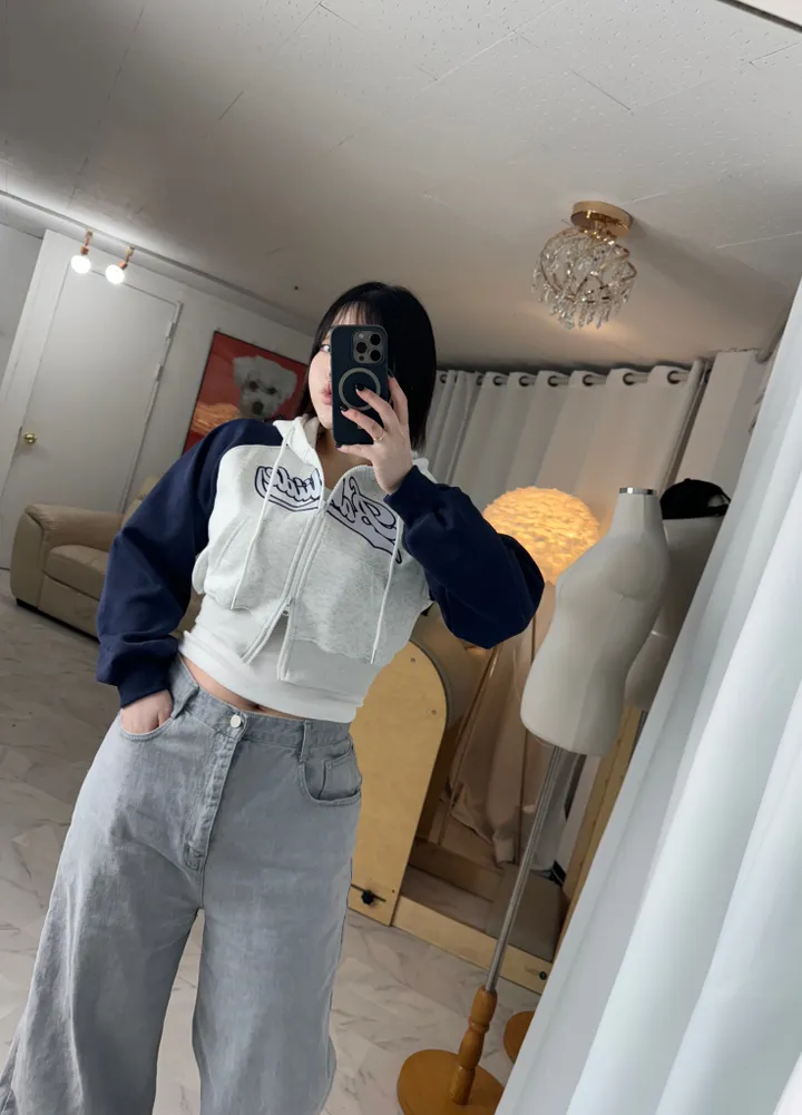 [데일리/투웨이]레터링 나그랑 투웨이 크롭 후드집업 상세 이미지 23