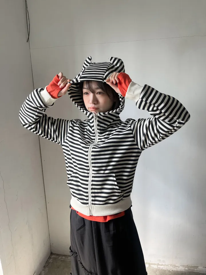 MEW 스트라이프 후디 상세 이미지 1