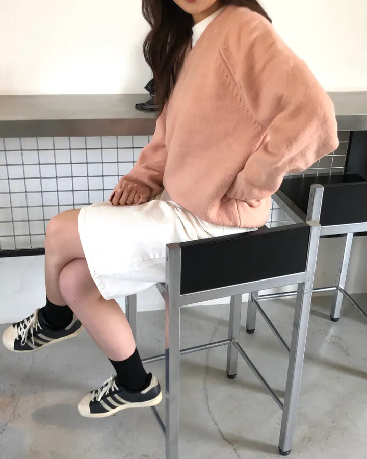[*주문폭주*/9colors🍂] 아방핏 기본 브이넥 니트 (쫀쫀 폭닥 기본템 가을 무지니트 남여공용 유니섹스 핏보장) 상세 이미지 59