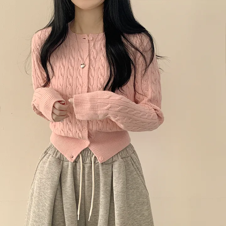 [국내제작/봄가디건🤍] 허리 잘잡아주는, 꽈배기 라운드 크롭 기본 슬림핏 허리잘록 니트가디건 상세 이미지 16