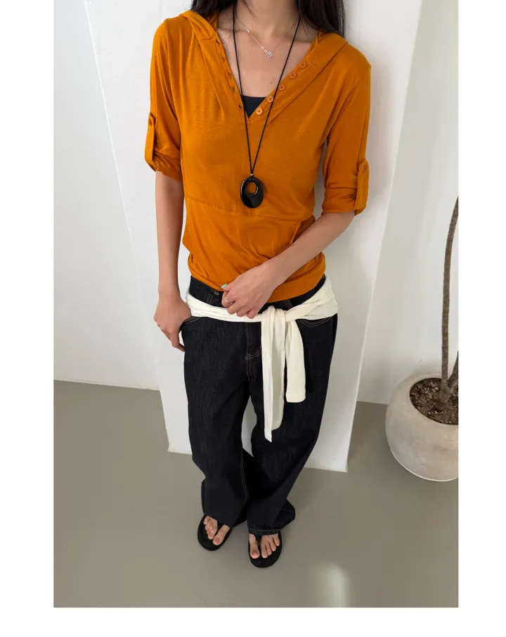 반팔 티셔츠 모델 착용 이미지-S1L9
