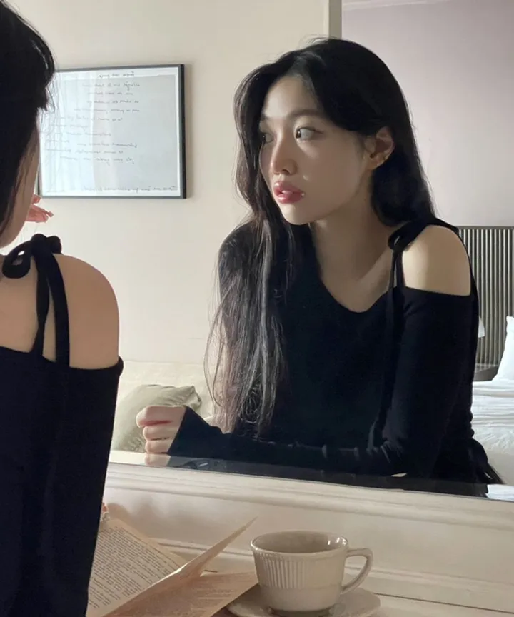플릿 리본 원숄더 셔링 스트링 시스루 니트 4color 상세 이미지 19