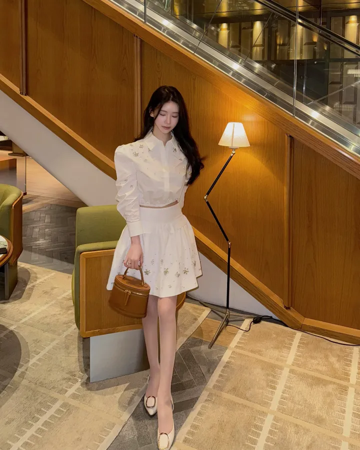 [하이퀄리티] 보석 큐빅 셔츠 스커트 투피스 S,M,L 상세 이미지 9