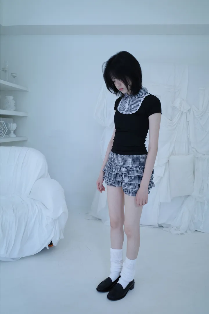 미니 스커트 모델 착용 이미지-S1L8