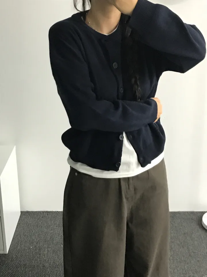 [데일리템/추천🖤] 라운드넥 버튼 니트 가디건 상세 이미지 23
