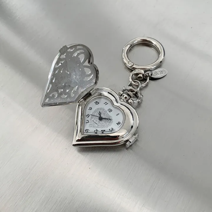 Ethereal Heart Watch Keychain 상세 이미지 4