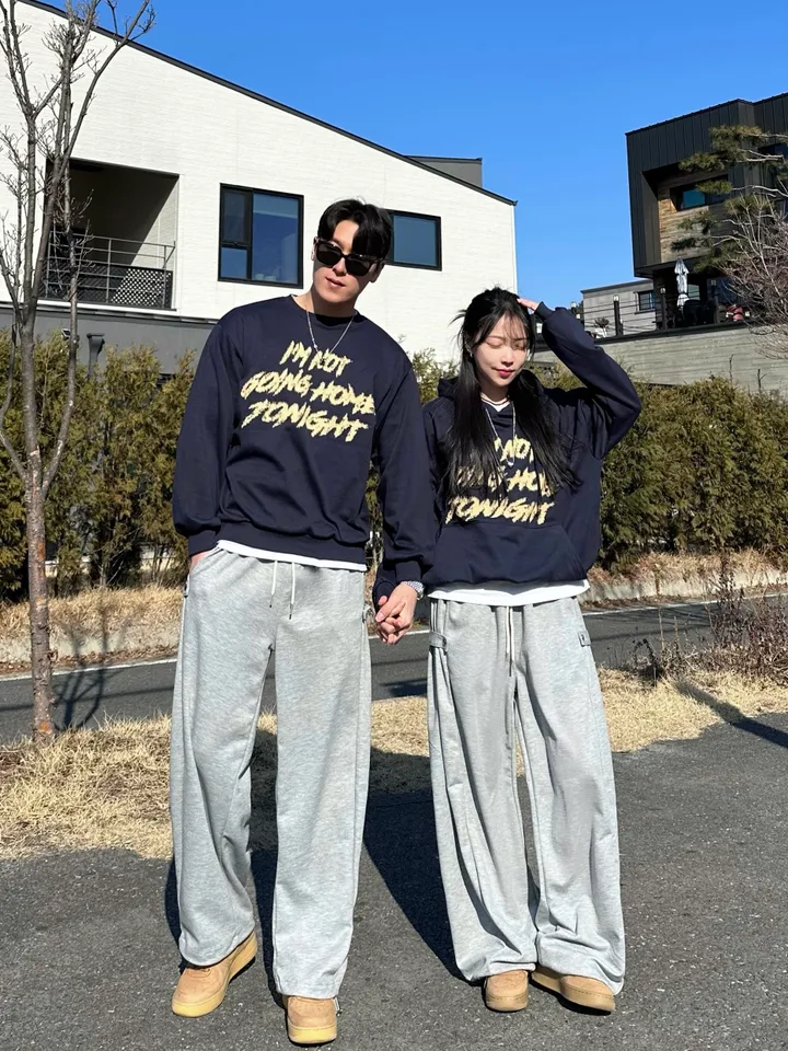 맨투맨 & 후드티 남녀공용 커플티 힙무드 스트릿 가을 겨울 봄 커플룩 시밀러룩 커플 코디 꾸안꾸 데이트룩 오버핏 루즈핏 아방핏 빅사이즈 남자 사이드스냅 벌룬 와이드 팬츠 상세 이미지 18