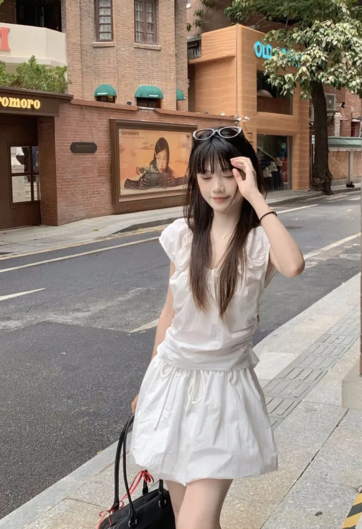 [봄신상💗/2pc세트]퓨어블 셔링 브이넥 블라우스 + 펌킨 스커트 투피스 코디set 상세 이미지 13