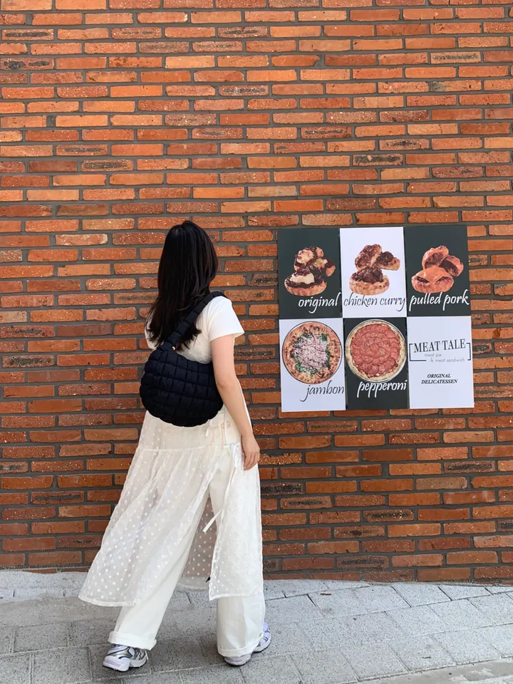 퐁신쫀쫀 겨울백 🩷 2type/ 폭신 귀여운 포인트 버블 미니 패딩백 제니 코스 사계절 신상 데일리 보부상 곱창끈 증정 소프트 크로스백 숄더백 상세 이미지 13