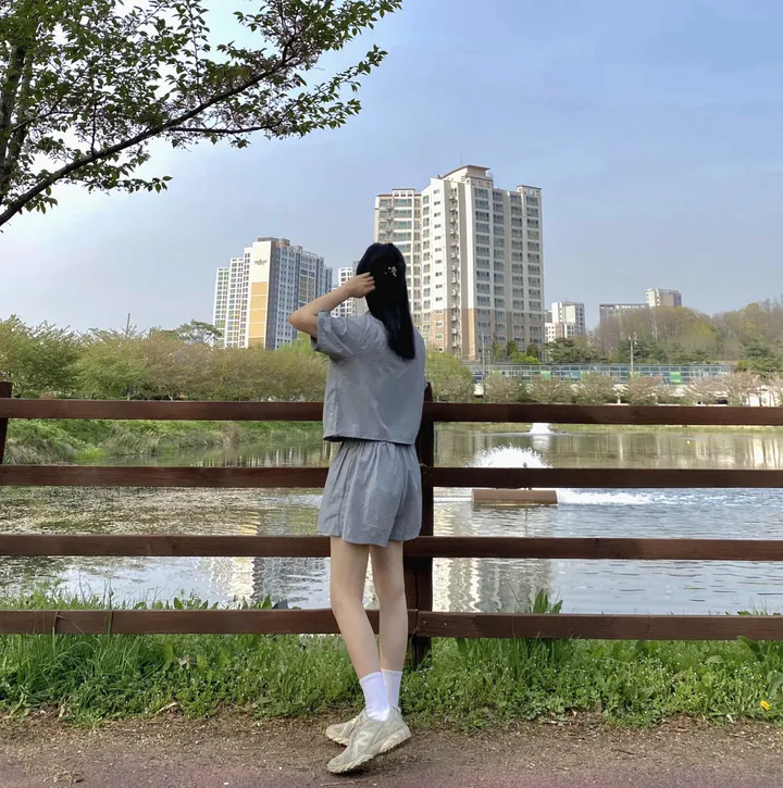 [바스락트레이닝set!/데일리4컬러] 여름 시원한 운동복 바스락 5부 트레이닝복 루즈핏 포켓 하이넥 바람막이 윈드브레이커 무지 스트링 밴딩 반바지 트레이닝 아노락 세트 셋업 상세 이미지 19