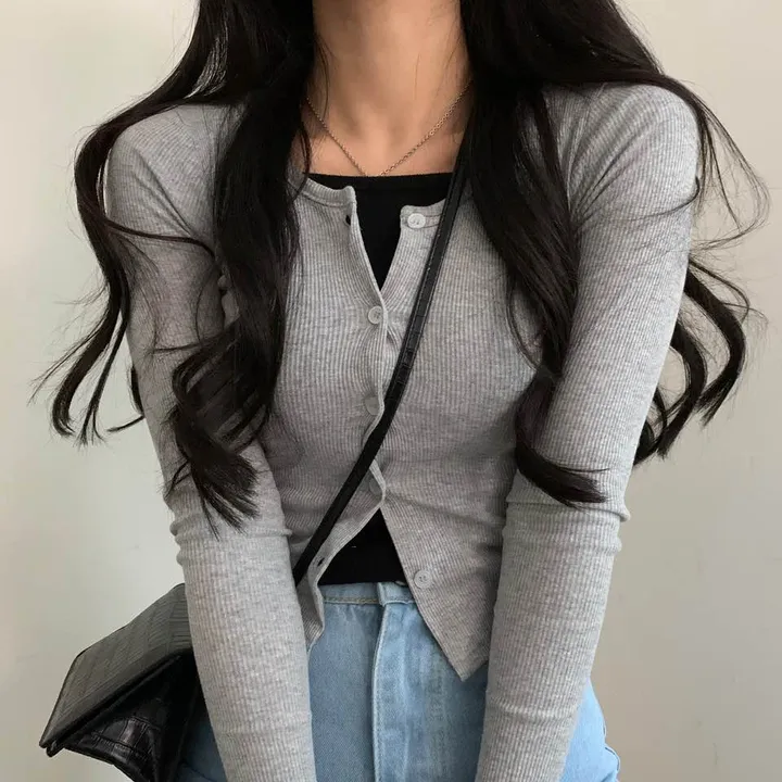 [가격실화?] 꾸안꾸 슬림핏 골지 크롭 단추 가디건 상세 이미지 12