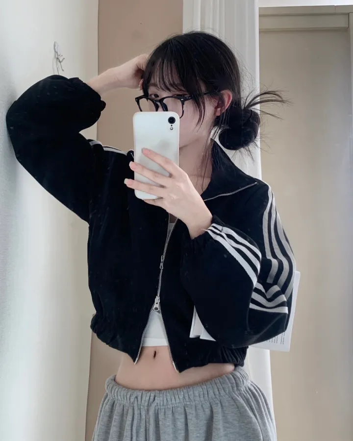 봄 아우터.｡.:* 삼선 트레이닝 투웨이 스웨이드 집업jk -3col 상세 이미지 5