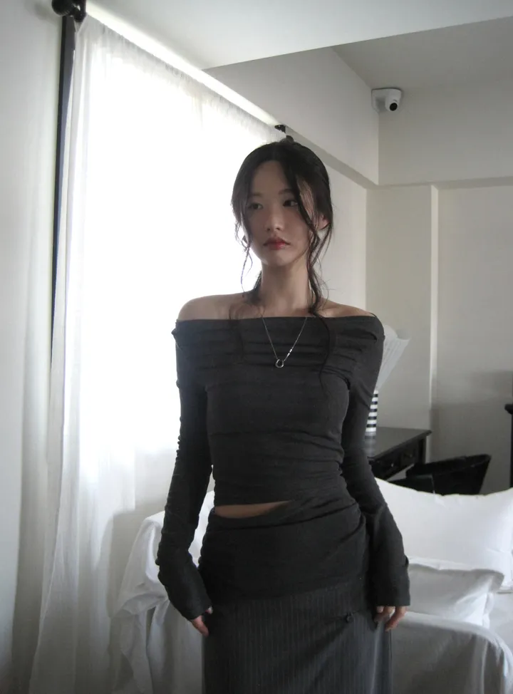 긴팔 티셔츠 모델 착용 이미지-S1L29