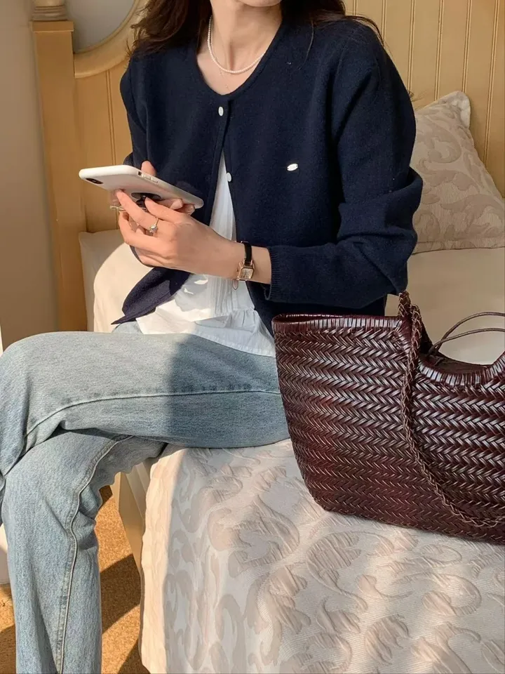 [당일출고🚀/문의폭주] 브이넥 꾸안꾸 여리핏 심볼 레이어드 베이직 봄 여름 가을 아우터 긴팔 니트 가디건 상세 이미지 45