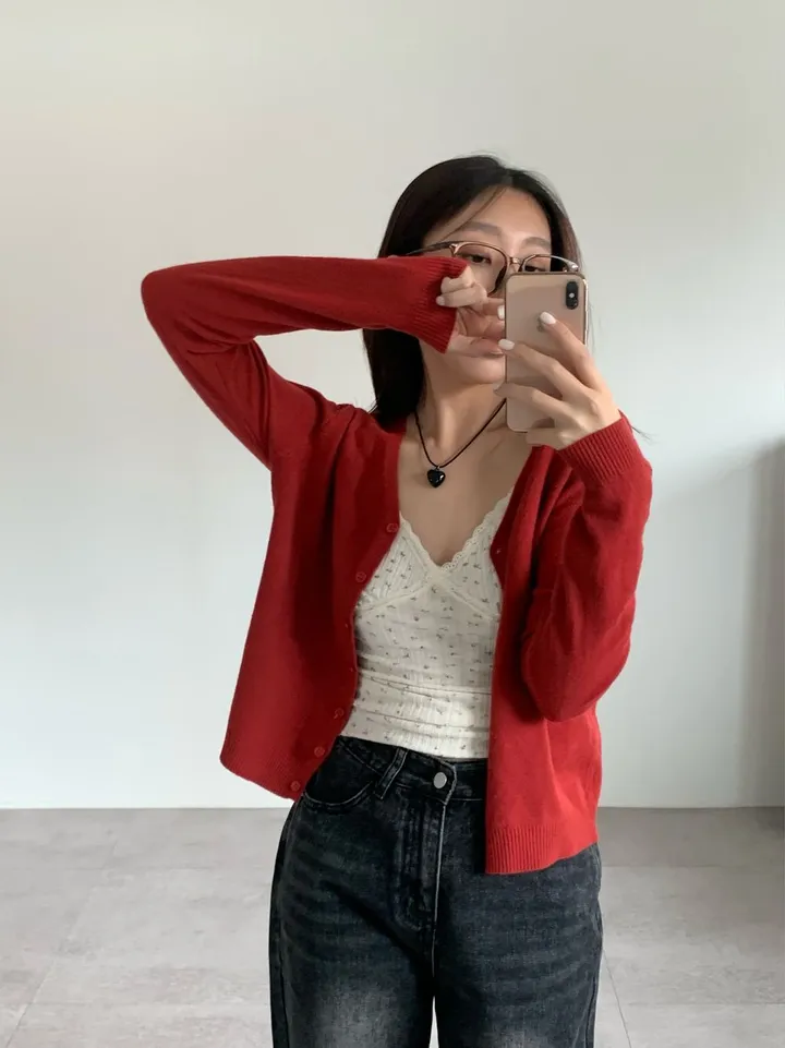 당일발송🔥메르디 브이넥 긴팔 니트 가디건 노랑 레드 화이트 블랙 봄 여름 가을  루즈핏 상세 이미지 30