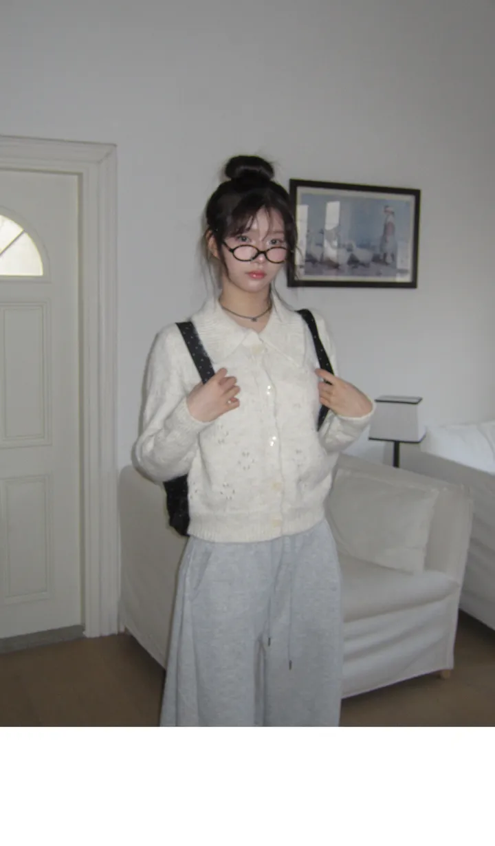 [데일리/러블리🤎] 펀칭 플라워 카라 니트 - 2color 상세 이미지 15