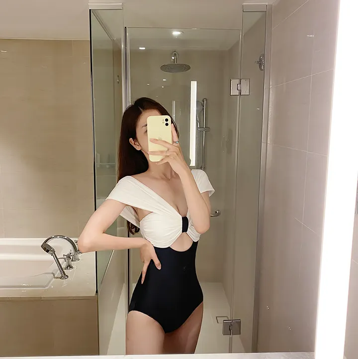 [페미닌] 배색 트임 그레이스 모노키니 호텔 호캉스 수영복 비치웨어 상세 이미지 13